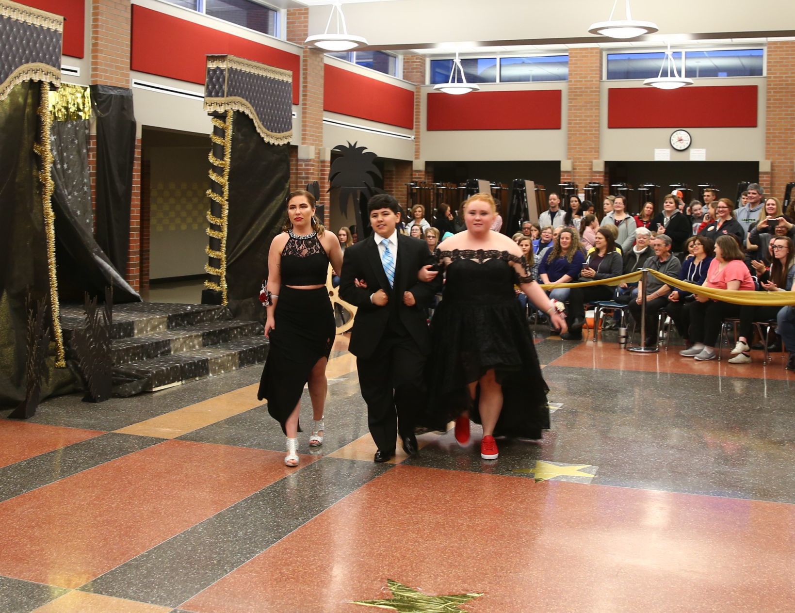 MC Prom 2018 (18).JPG